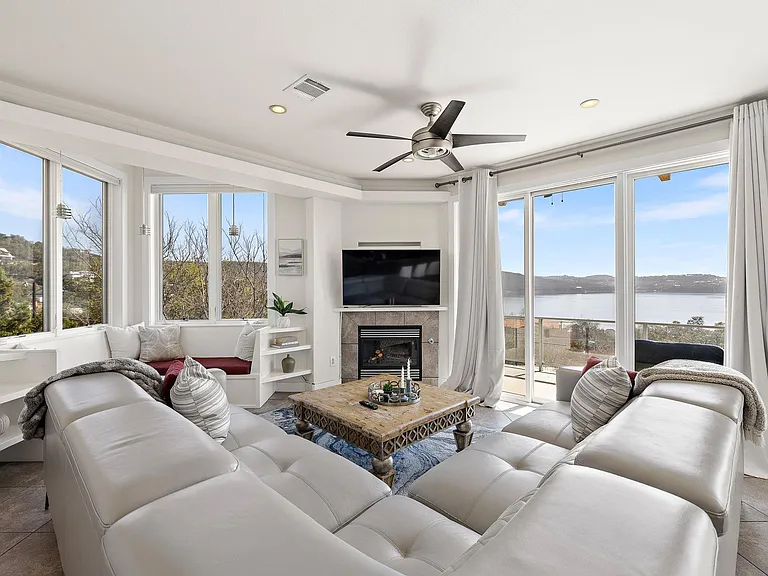 14020 Lake View Dr — Photo 5