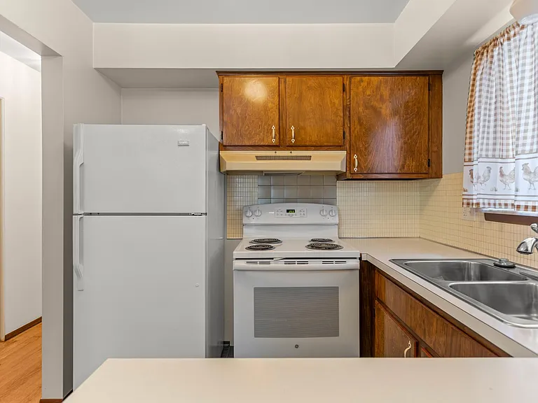 14580 Ford Ave — Photo 11