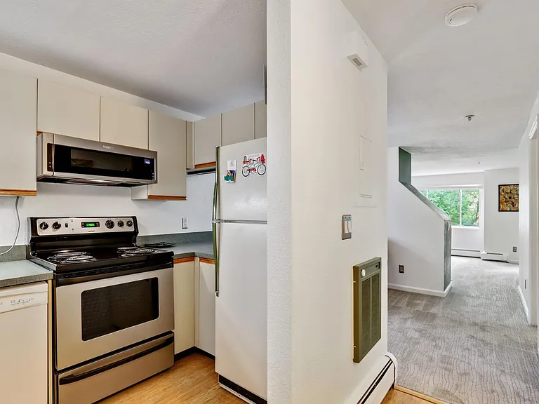 2201 Pearl St #126 — Photo 3