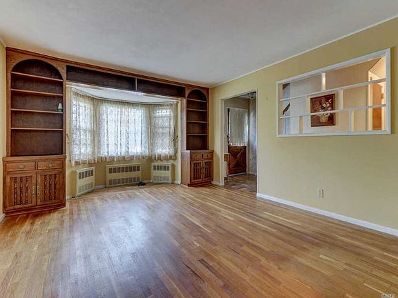 2nd image of 2716 Janet Ave