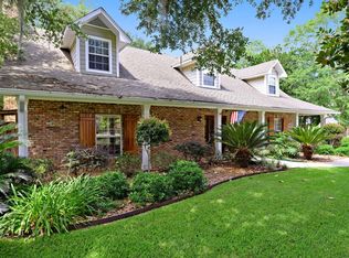 10519 Riviere Vue Dr, Biloxi, MS 39532