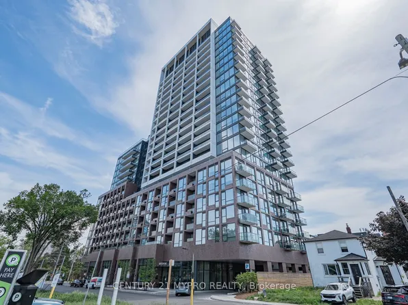 28 Ann St #520, Mississauga, ON L5G 3G1