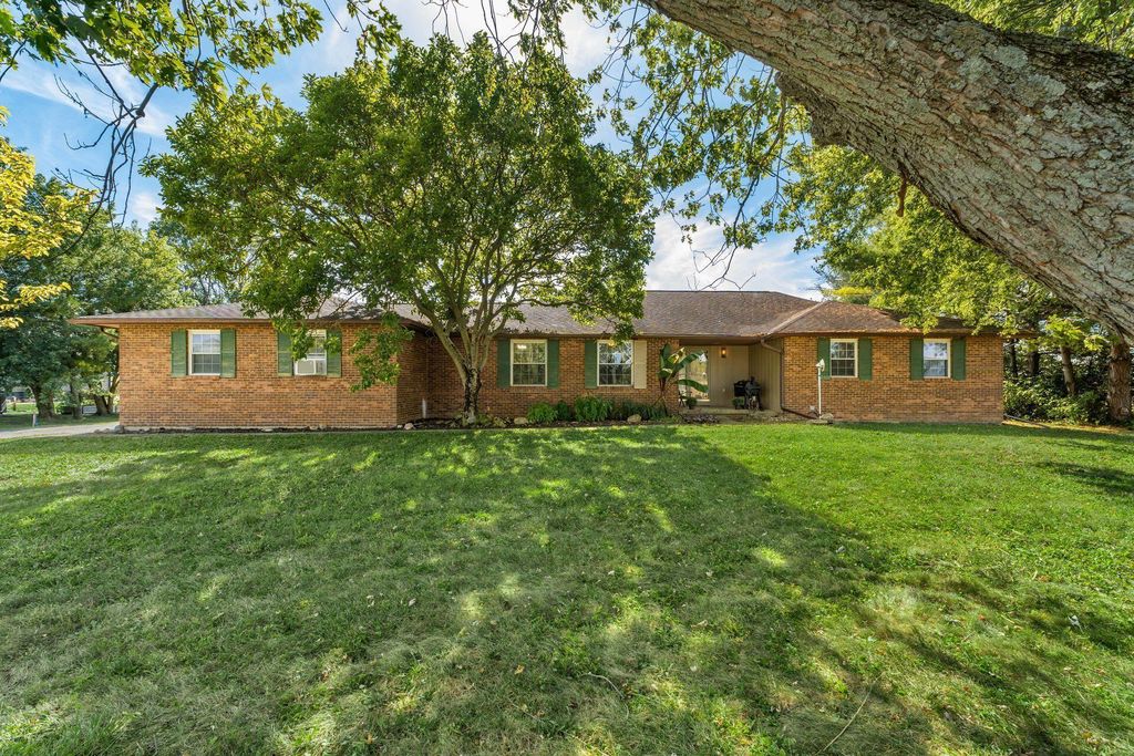 Real estate listing image