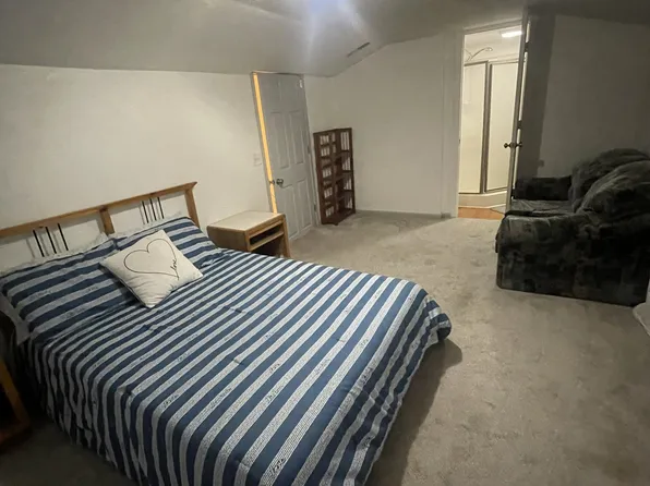 12018 SE Schiller St, Portland, OR 97236