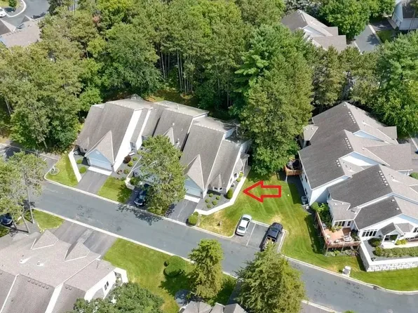 2644 Rivers Bluff Ln, Anoka, MN 55303