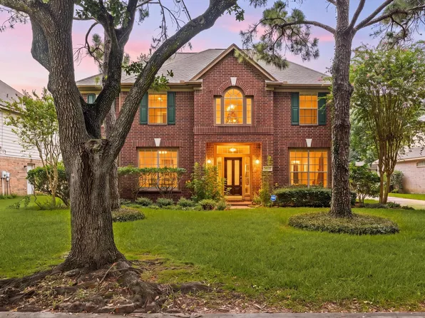 9423 Walnut Brook Ct, Houston, TX 77040