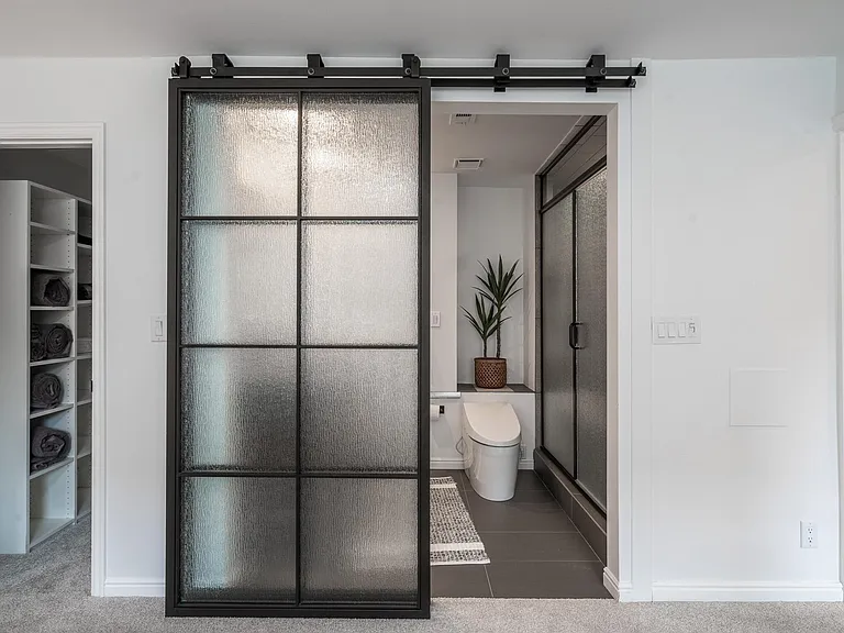 48 W Broadway S #407 — Photo 16