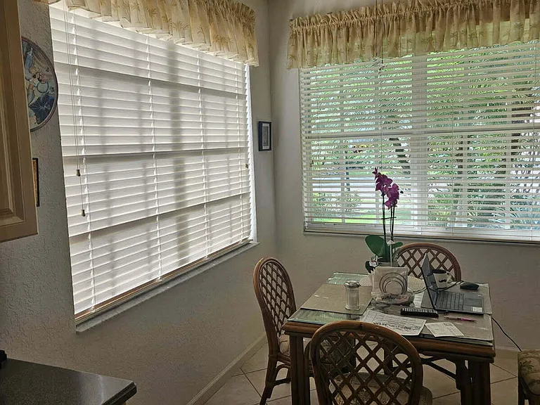 6037 Rossmoor Lakes Ct — Photo 10
