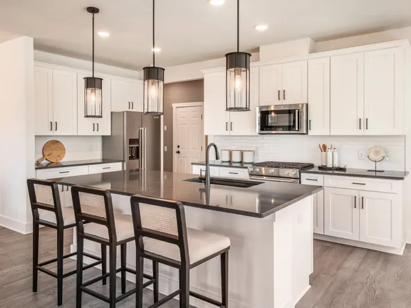 601 America Dr, Horsham, PA 19044