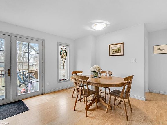 4th image of 1518 Cawthra Rd