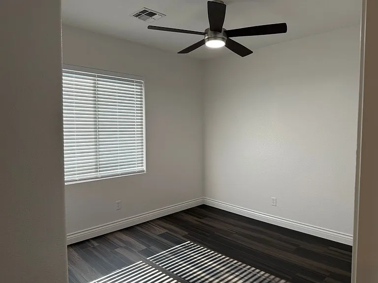 42582 W Monteverde Dr — Photo 12
