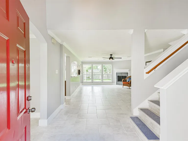 1623 Stonehaven Village Cir — Photo 3