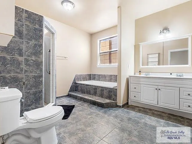 6045 Danubio Ct — Photo 11