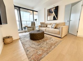 1480 Howe St #3901, Vancouver, BC V6Z 0G5
