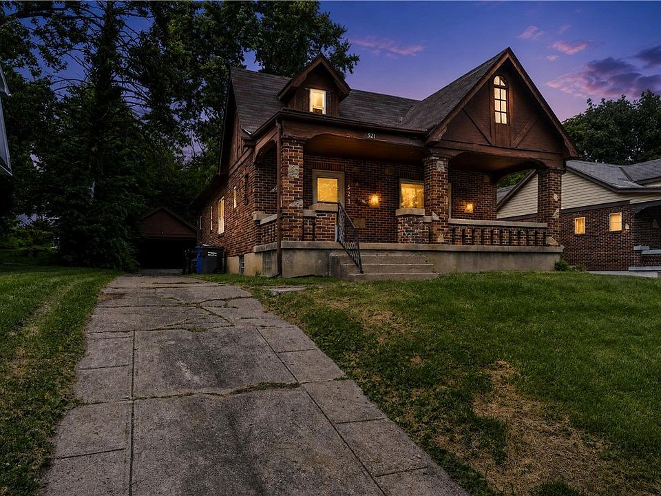 1st image of 521 W Parkwood Dr