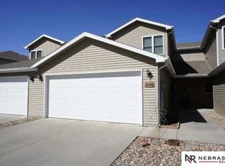 3548 McLaughlin Dr, Lincoln, NE 68516