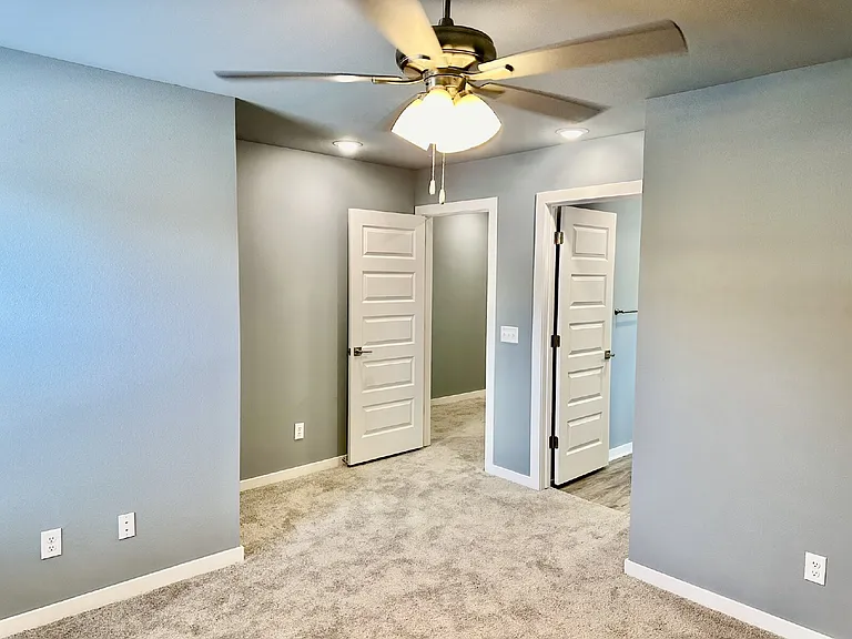 911 N Rupple Rd #106 — Photo 24
