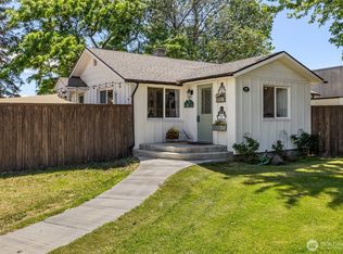 100 Hadley Dr, Yakima, WA 98908