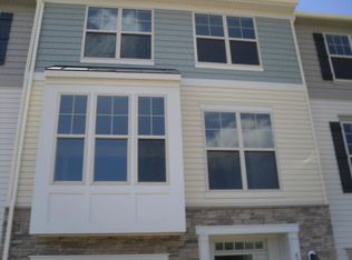42595 Chisholm Dr, Ashburn, VA 20148