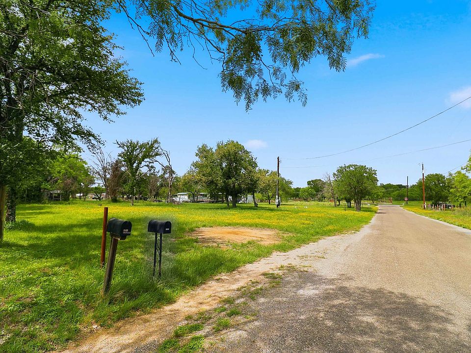 1st image of 1503 Glen Forest