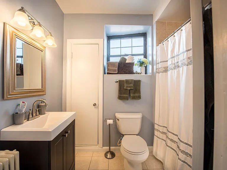 433 Longfellow St NW #2 — Photo 6