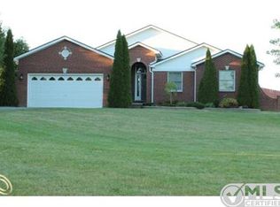 7365 Dryden Rd, Almont, MI 48003