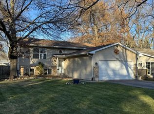 1088 102nd STREET, Pleasant Prairie, WI 53158