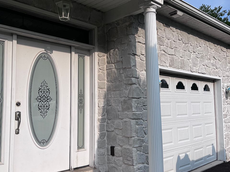 1st image of 11 Peace Ln