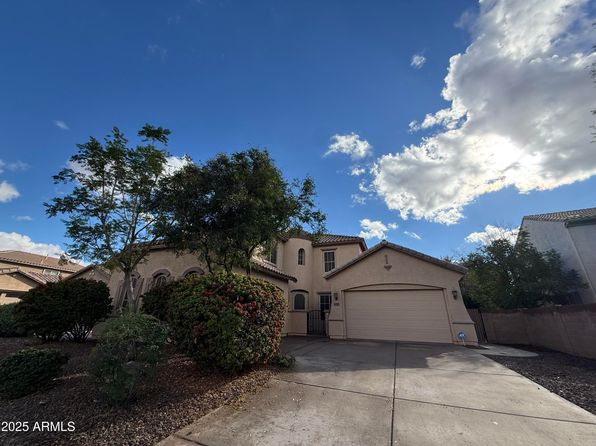 2807 E Desert Broom Pl