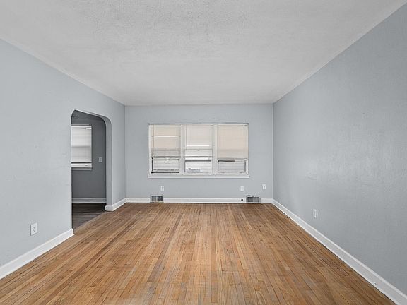 5th image of 417 W 14th St