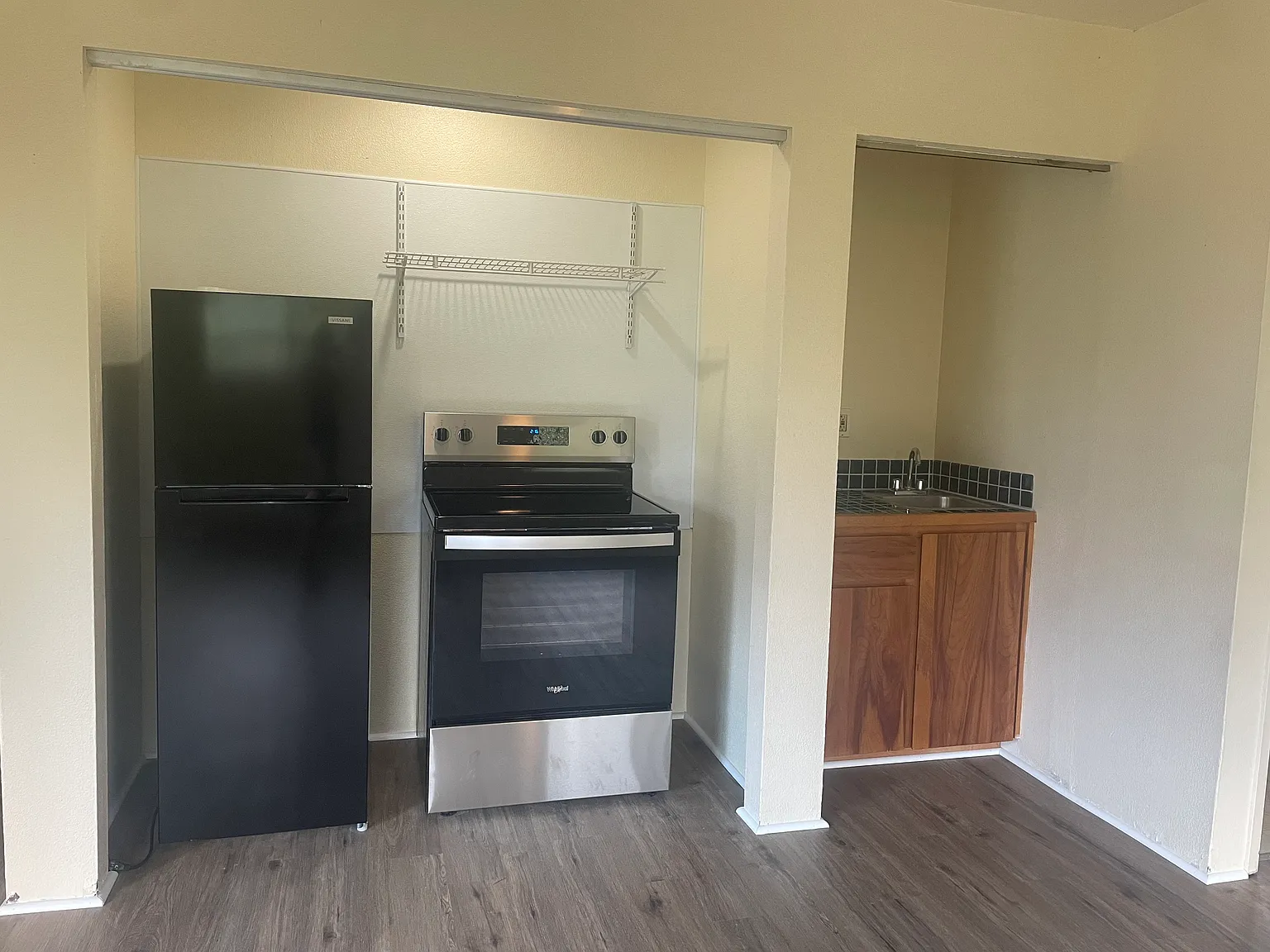 Studio, 400 sqft, $1,200 — Photo 4