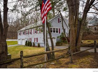 6 Overhill Rd, Yorktown Heights, NY 10598