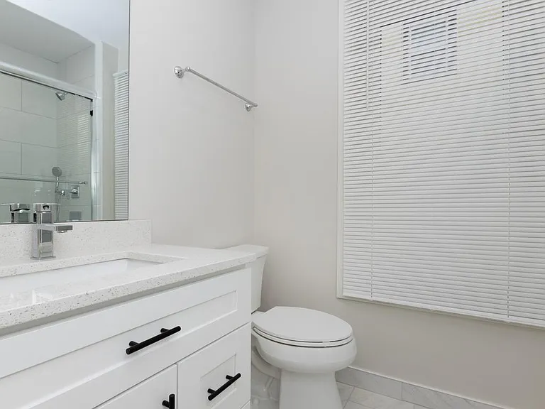 5 Tovar St #1R — Photo 5