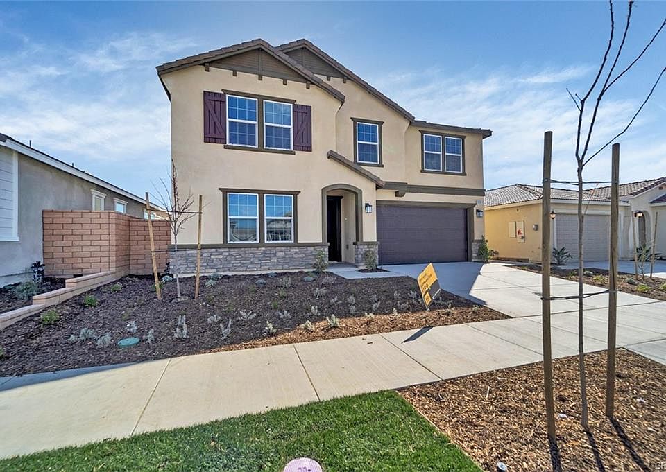 1st image of 3335 S Primrose Pl