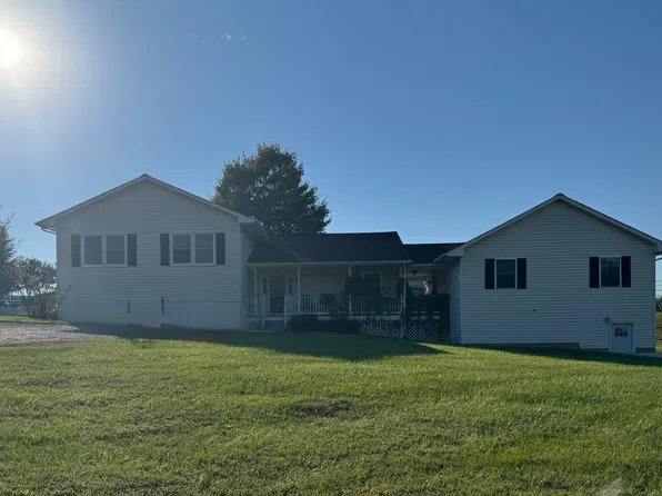 29 Miracle Valley Ln #C, Fredericksburg, VA 22405