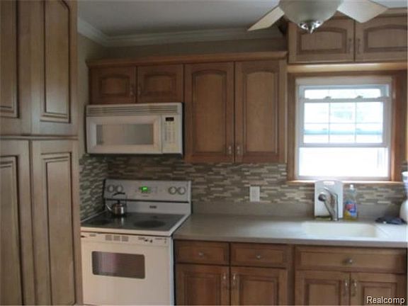 5th image of 13126 Catalpa St