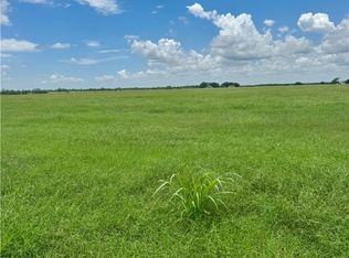 1 Hoffman Rd, Seguin, TX 78155