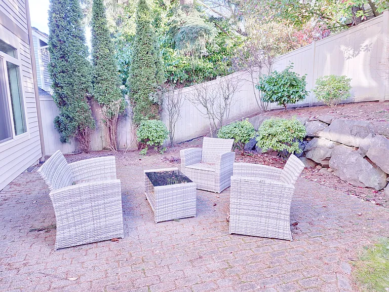 16609 NE 47th St — Photo 42