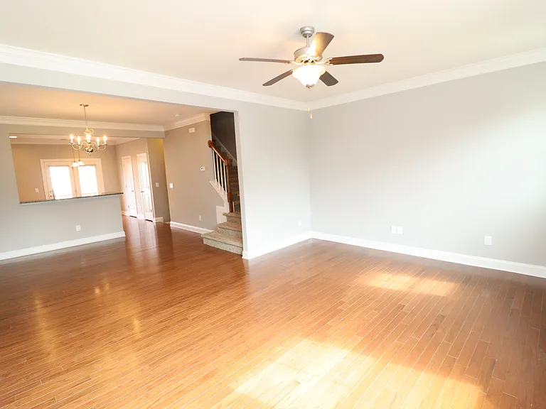 1428 Providence Green Ln — Photo 21
