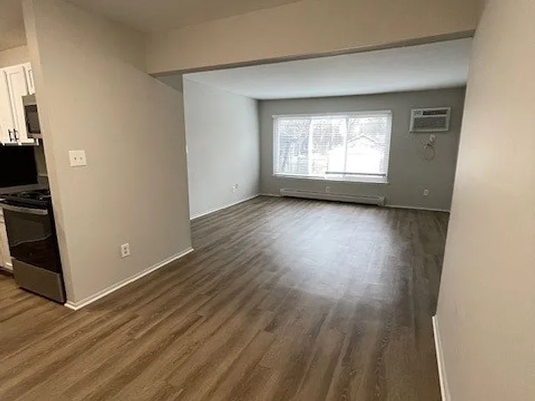 333 Marshall Apartments — Photo 35