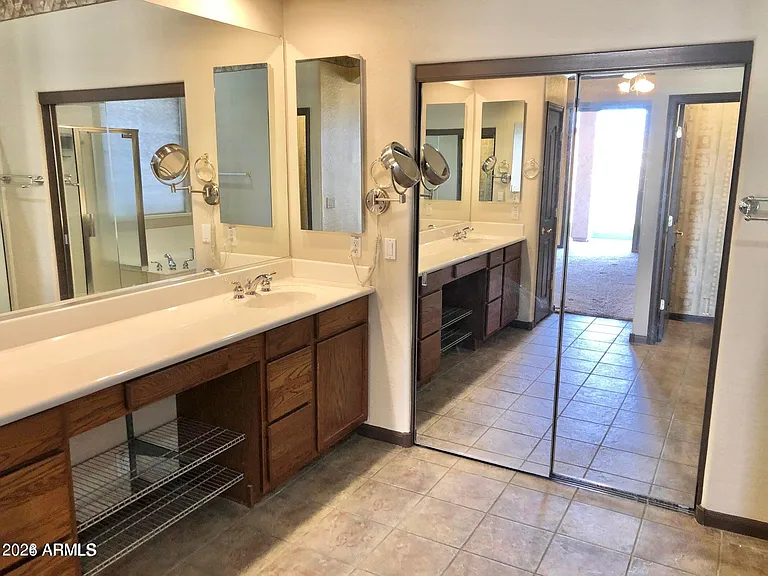 345 N Date Palm Dr — Photo 16
