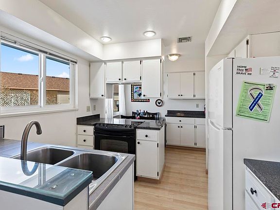 4th image of 2135 Winston Way #A