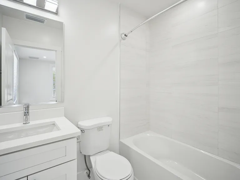 326 S Plant Ave #1 — Photo 11