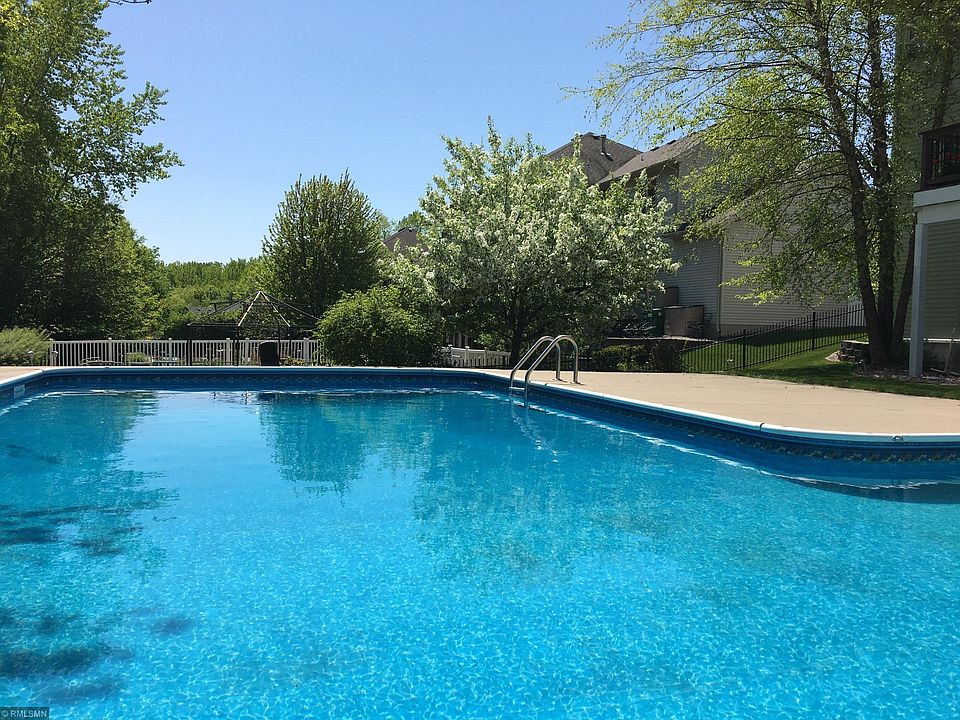 2nd image of 16854 Interlachen Blvd