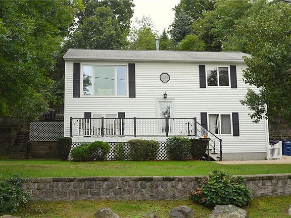 2nd image of 416 Arnolds Neck Dr