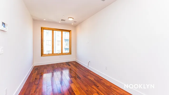 Rented by Nooklyn NYC LLC | media 12