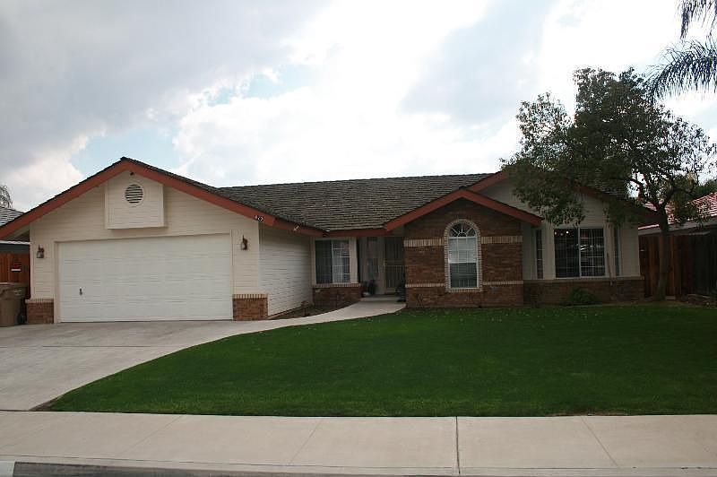 2nd image of 617 Sun Rose Ave
