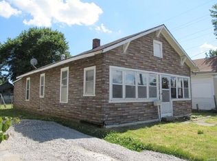 108 E Maple St, Hartford, IL 62048