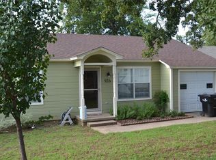 926 W Acheson St, Denison, TX 75020