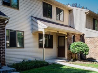 504 Curtis Ct, Chesterbrook, PA 19087